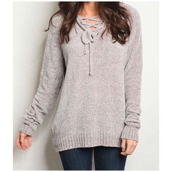 ❄️HEATHER GRAY CHENILLE SWEATER - Picture 3 of 11